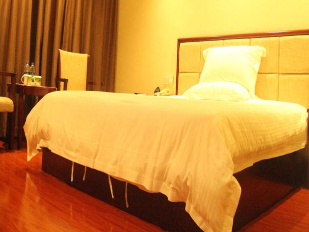 Greentree Inn Guangzhou Panyu Chimelong Happy World Business Hotel Exteriör bild