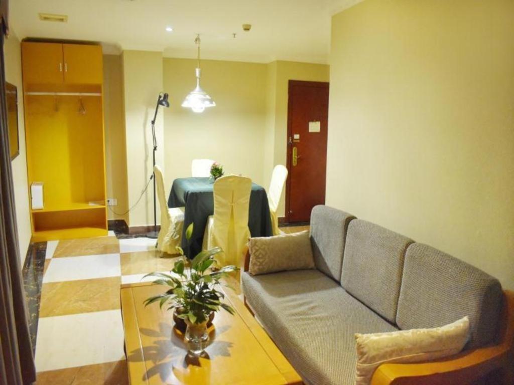 Greentree Inn Guangzhou Panyu Chimelong Happy World Business Hotel Exteriör bild
