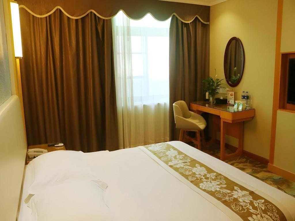 Greentree Inn Guangzhou Panyu Chimelong Happy World Business Hotel Exteriör bild
