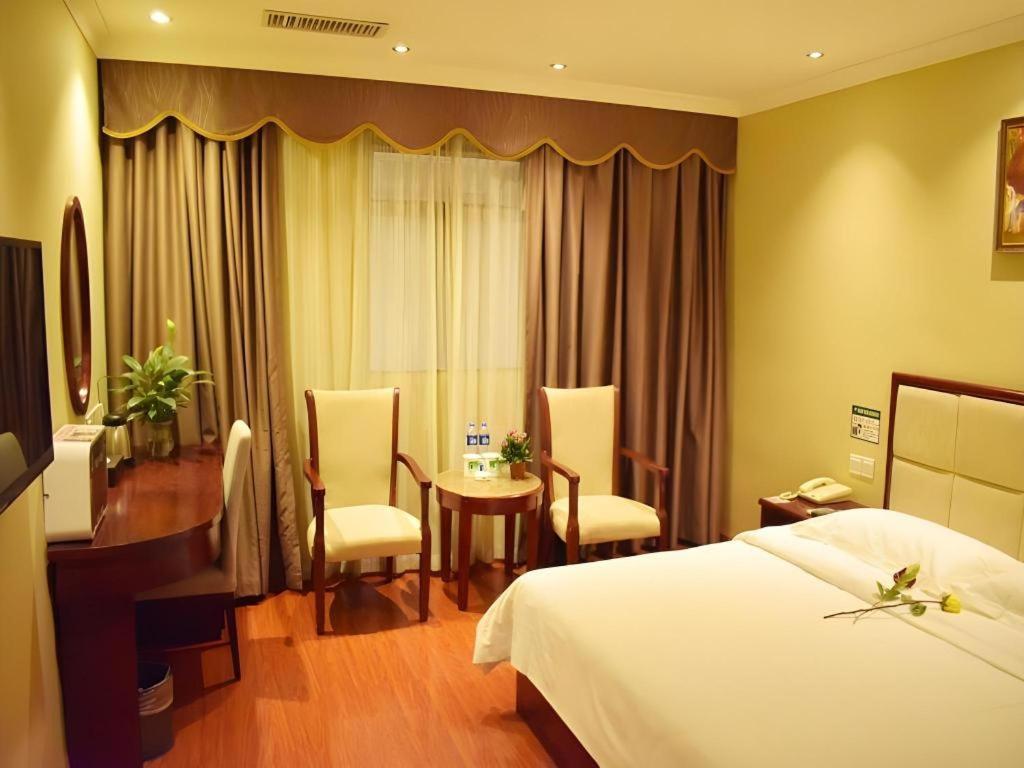 Greentree Inn Guangzhou Panyu Chimelong Happy World Business Hotel Exteriör bild
