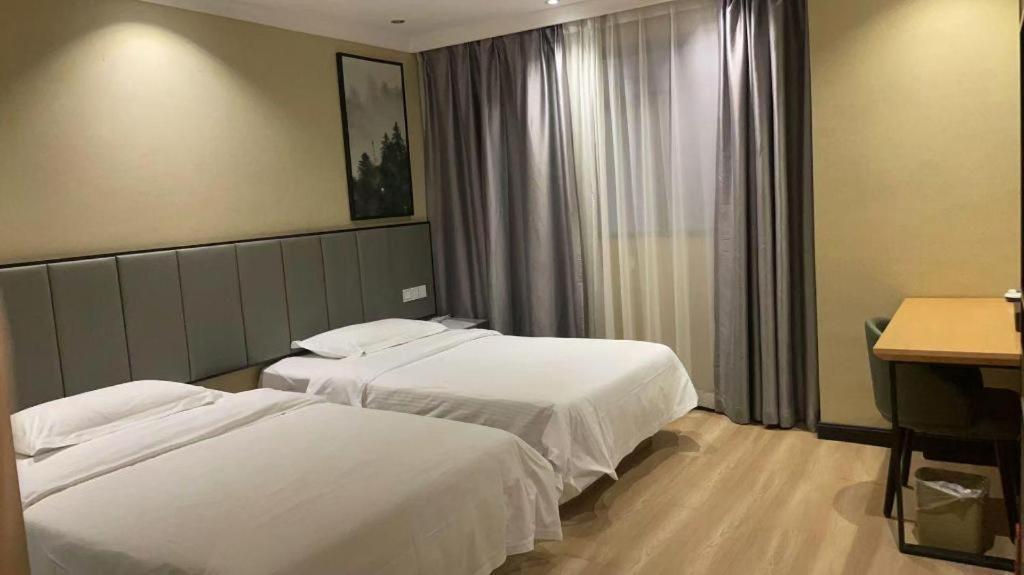 Greentree Inn Guangzhou Panyu Chimelong Happy World Business Hotel Exteriör bild